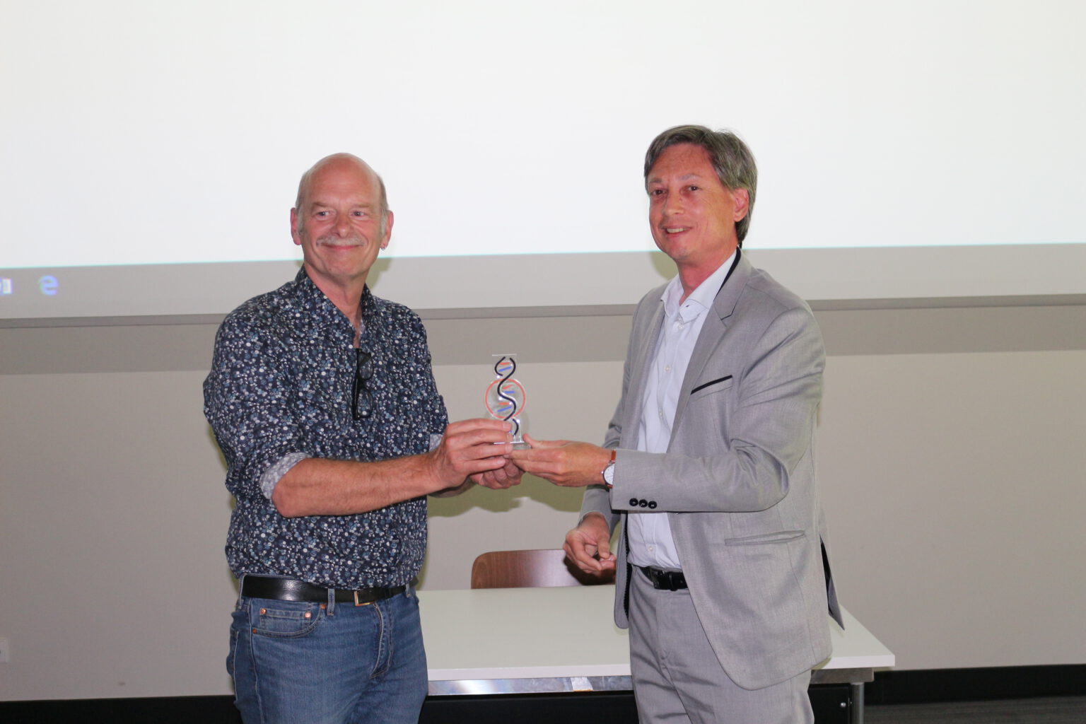 2022 NVGCT Outstanding Achievement Award – Netherlands Society of Gene ...
